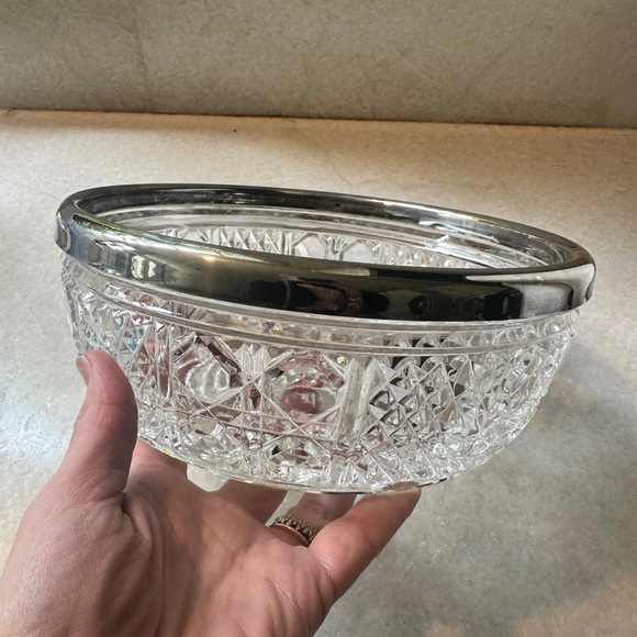 Vintage Crystal bowl with silver rim. - Picture 2 of 8